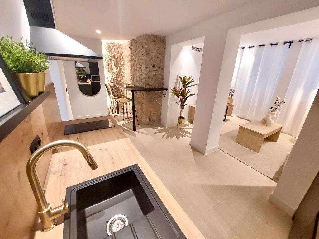 Helearon Suite Malaga Zewnętrze zdjęcie