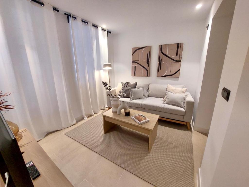 Helearon Suite Malaga Zewnętrze zdjęcie
